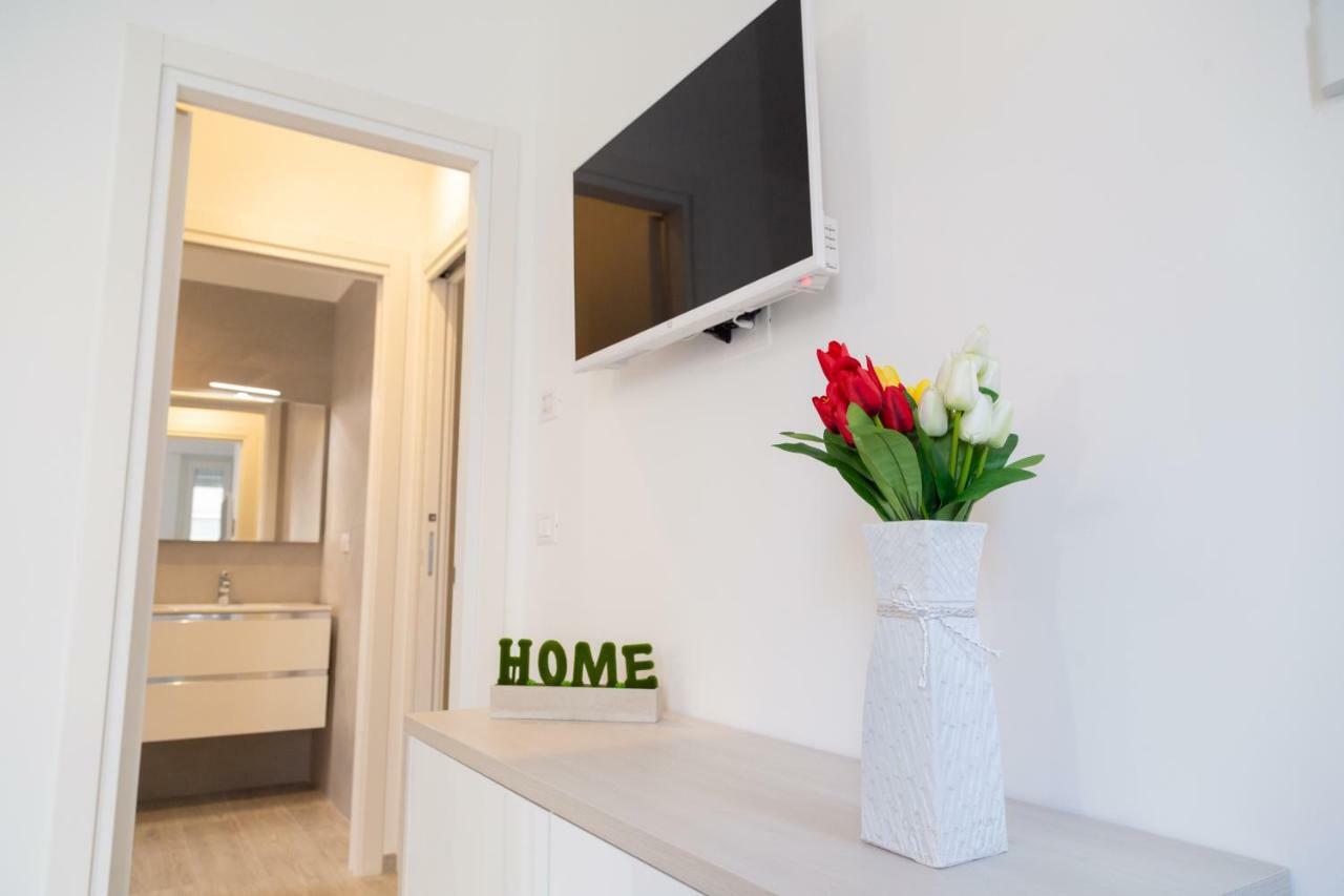 Casa Anna By Home080 - Puglia Mia Apartments Монополи Екстериор снимка